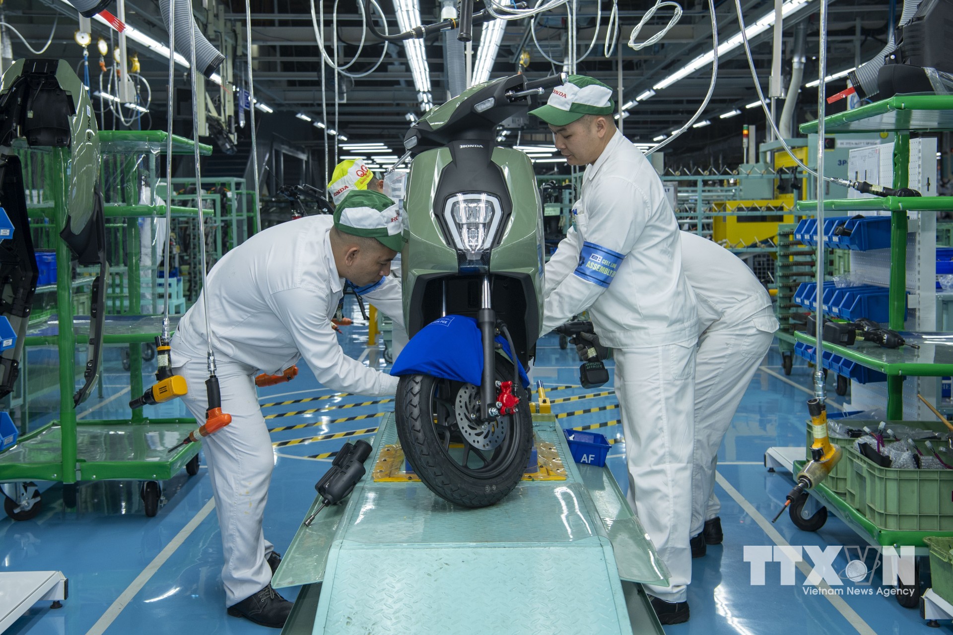 Xe máy điện Honda ICON e: ghi dấu cột mốc quan trọng trong hành trình điện khí hóa của Honda Việt Nam. (Ảnh: Văn Xuyên/TTXVN)